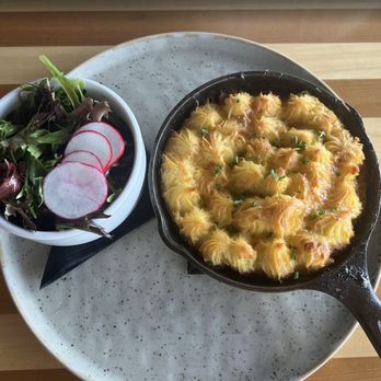 Sky Bistro - Rancher's pie - Canadian (New) Near Me - Banff, Alberta