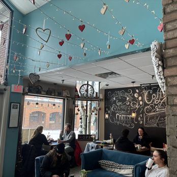 Mom's Baking - Inside seating - Breakfast & Brunch Near Me - Breckenridge, Colorado Mom's Baking - Inside seating - Breakfast & Brunch Near Me - Breckenridge, Colorado