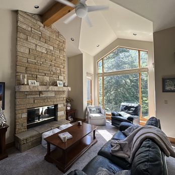 Grand Hyatt Vail - Living room of 4-room condo in The Residences at Cascade Village - Hotels Near Me - Vail, Colorado Grand Hyatt Vail - Living room of 4-room condo in The Residences at Cascade Village - Hotels Near Me - Vail, Colorado