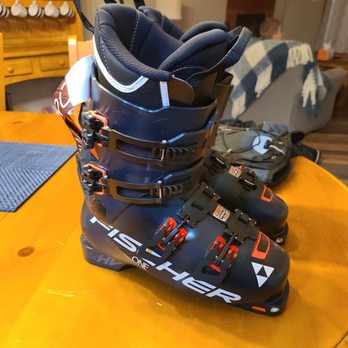 A Racer's Edge - Ski & Snowboard Shops Near Me - Breckenridge, Colorado