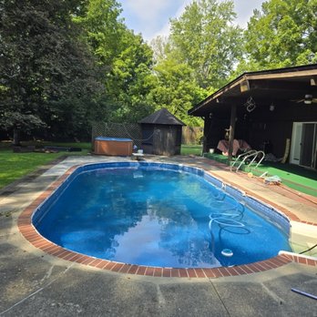 Feathers Bros Pool Service - Pool had years of build-up on the floor. This is after a good vacuum. - Pool & Hot Tub Service Near Me