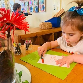 Little Sunshine House - Drawing the red flowers - Preschools Near Me - Long Beach, California Little Sunshine House - Drawing the red flowers - Preschools Near Me - Long Beach, California