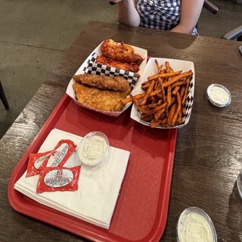 I Got My Sound Chicken - Downey - M - 6PCS TENDERS, SWEET POPATO FRIES - Chicken Shop Near Me - Downey, California I Got My Sound Chicken - Downey - M - 6PCS TENDERS, SWEET POPATO FRIES - Chicken Shop Near Me - Downey, California