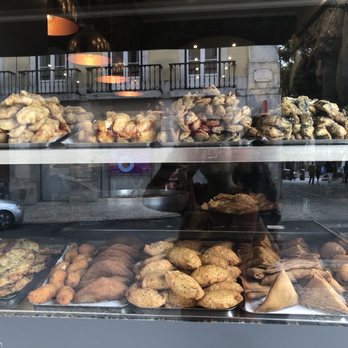 Croqueteria - Portuguese Near Me - Lisbon, 11
