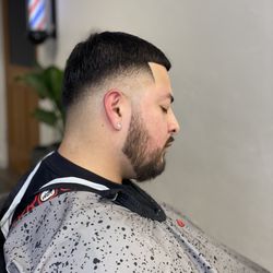 Fine Line BarberStudio 
