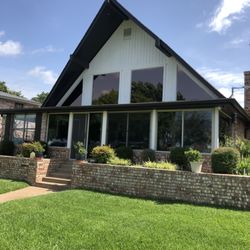 Ziggy’s Window Washing - Beautiful home on Eagle Mountain Lake.
