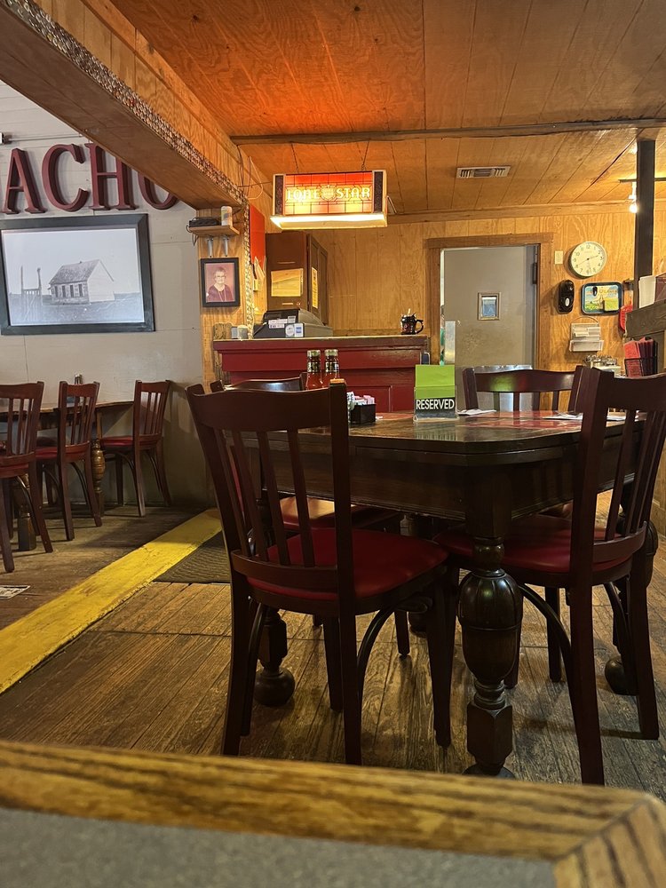 Cora's 471 Grill