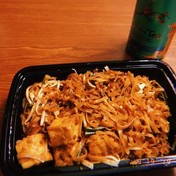 Pad Thai Noodle - Pad Thai tofu - Thai Near Me - Albany, New York Pad Thai Noodle - Pad Thai tofu - Thai Near Me - Albany, New York