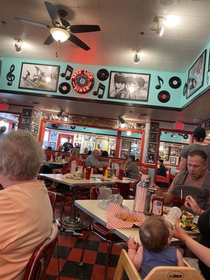 Mel's Hard Luck Diner by null
