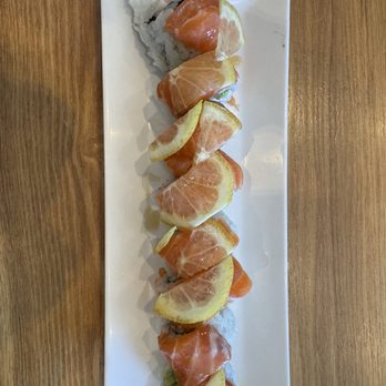X-Fish Izakaya - Salmon Lover Roll @dangit.all - Sushi Bars Near Me - Brea, California X-Fish Izakaya - Salmon Lover Roll @dangit.all - Sushi Bars Near Me - Brea, California