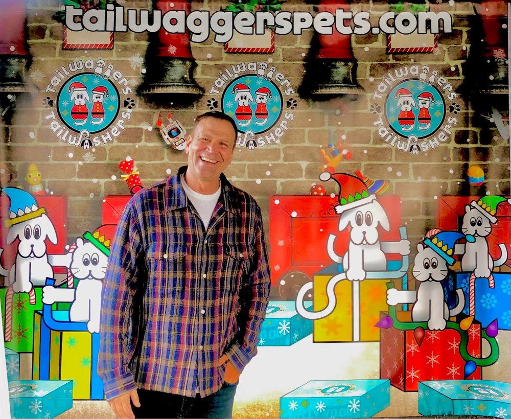 TAILWAGGERS & TAILWASHERS LARCHMONT VILLAGE near you at 147 N Larchmont