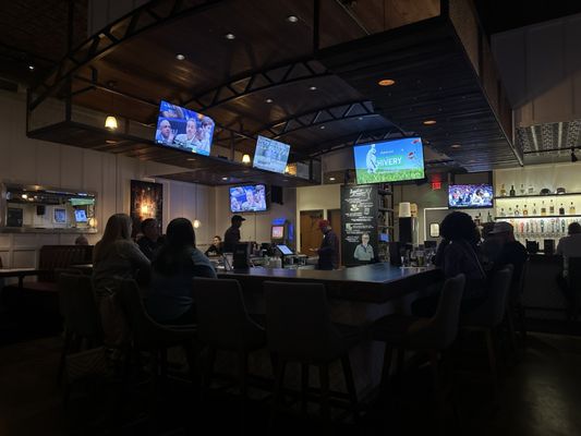 Brick’s Pub by null