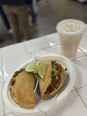 LOS TACOS No.1 by null