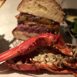 Burger & Lobster