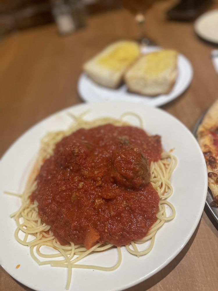 Folliero's Italian Food and Pizza