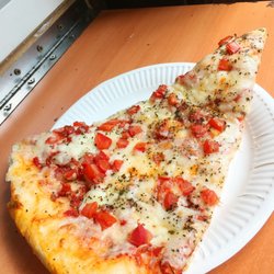 Paisano's Pizzeria - マルゲリータHK$35