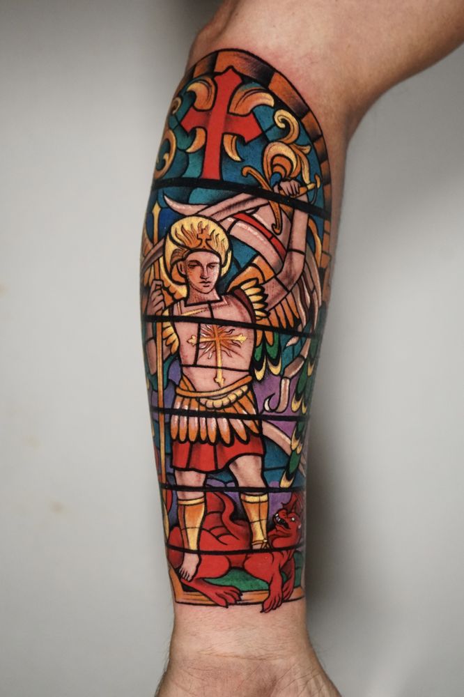 House en Llamas Tattoo Logo