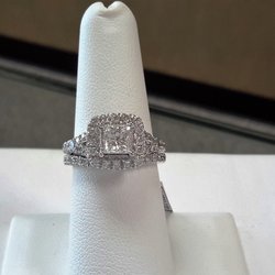 Gold and More Jewelers