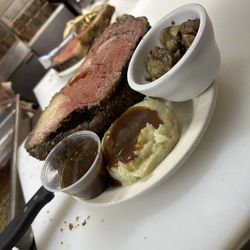 County Line Bar & Grill