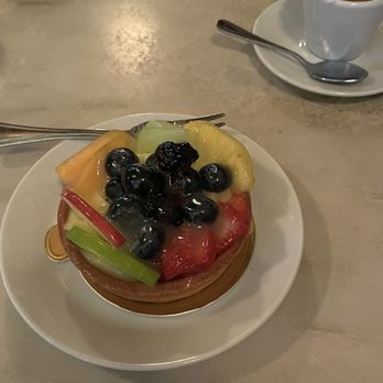Caffé Vittoria - Fruit Tart - Coffee & Tea Near Me - Boston, Massachusetts Caffé Vittoria - Fruit Tart - Coffee & Tea Near Me - Boston, Massachusetts