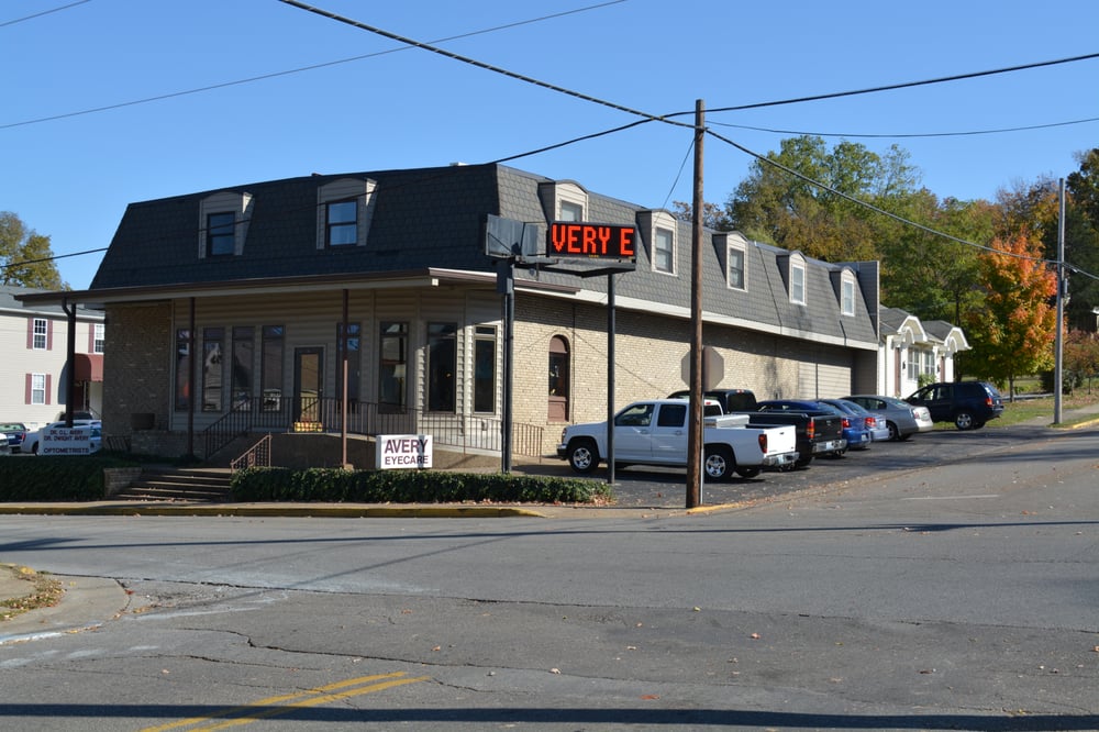 AVERY EYE CARE Updated September 2024 738 Chestnut St, Bowling