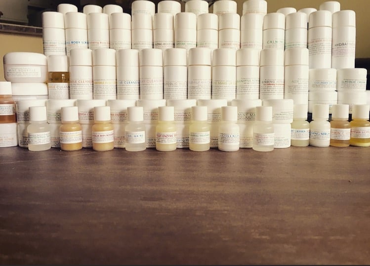 Contour Skin Therapy Logo