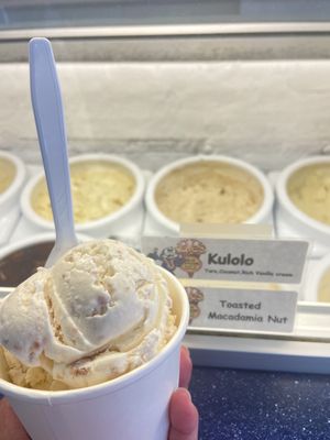 Dave's Ice Cream at Pearl City by null