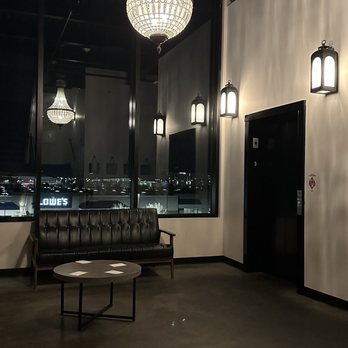 Proof - Waiting area - New American Near Me - Kennewick, Washington