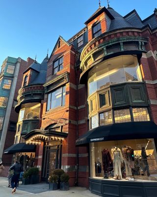 Newbury St by null