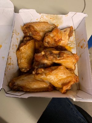 Buffalo Wild Wings by null