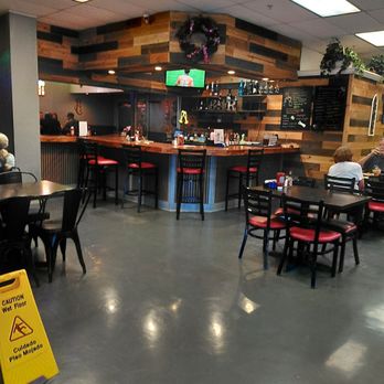 Annie’s Mimosas - Inside - Breakfast & Brunch Near Me - Placerville, California