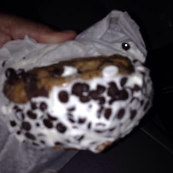 Twistee Treat - Sheldon - Cookiewich - Ice Cream & Frozen Yogurt Near Me - Tampa, Florida