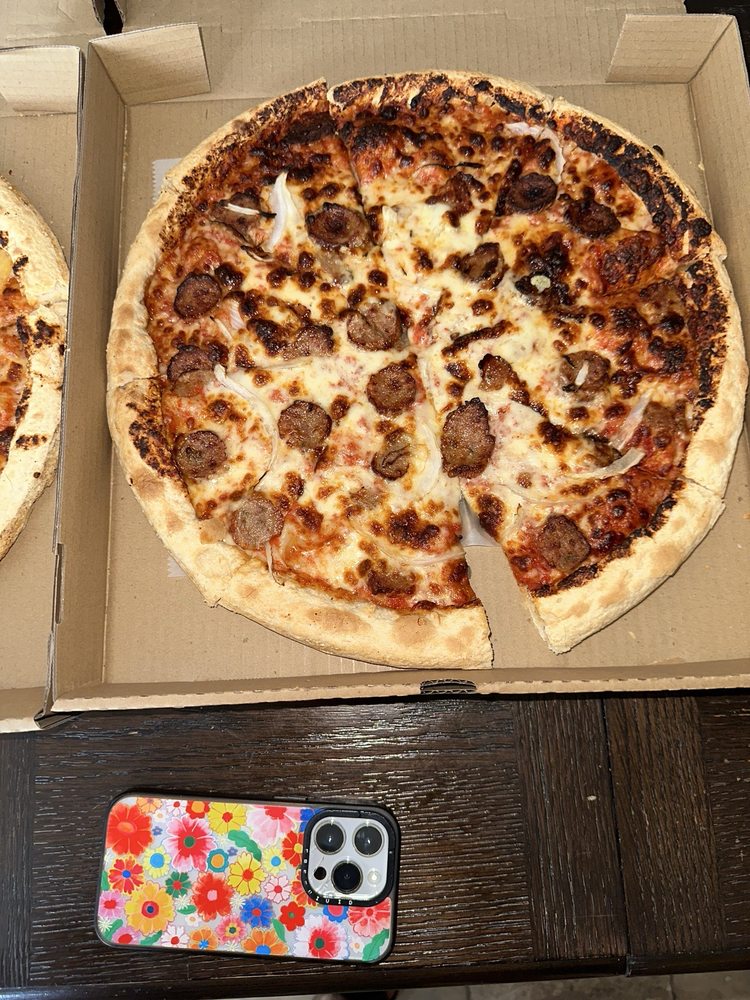 Food from Wildcat Pizza