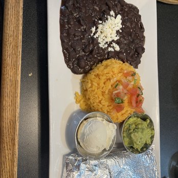 Mayas Latin Kitchen - Sides of Chicken Fajitas - Tacos Near Me - Sandston, Virginia