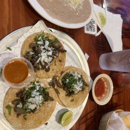 Tacos De Pollo Asado
