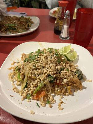 Wok-Inn Noodle by null
