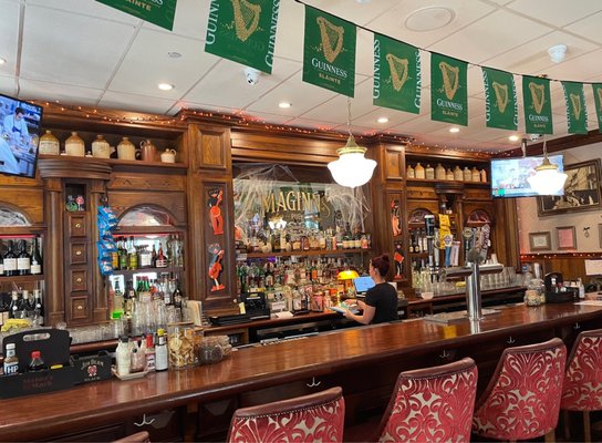 Maginns Pub by null