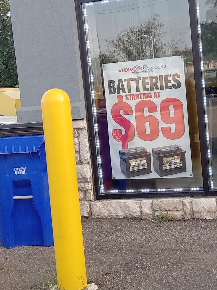 HOLBROOK AUTO PARTS 7 MILE & HUBBELL Updated June 2024 14651 W