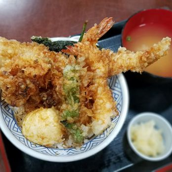 Hannosuke - #3 Edomae Tendon ( Anago (Conger Eel) 2 Shrimps, Kaikage Tempura, Soft Broiled Egg, Shishito Pepper and Seaweed) - Japanese Near Me - Los Angeles, California Hannosuke - #3 Edomae Tendon ( Anago (Conger Eel) 2 Shrimps, Kaikage Tempura, Soft Broiled Egg, Shishito Pepper and Seaweed) - Japanese Near Me - Los Angeles, California