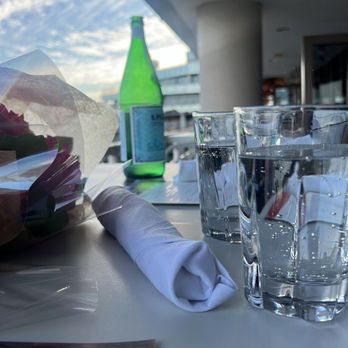 Cafe 44 - Heated patio dining - American Near Me - Alexandria, Virginia