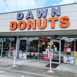 Dawn Donuts - Outside