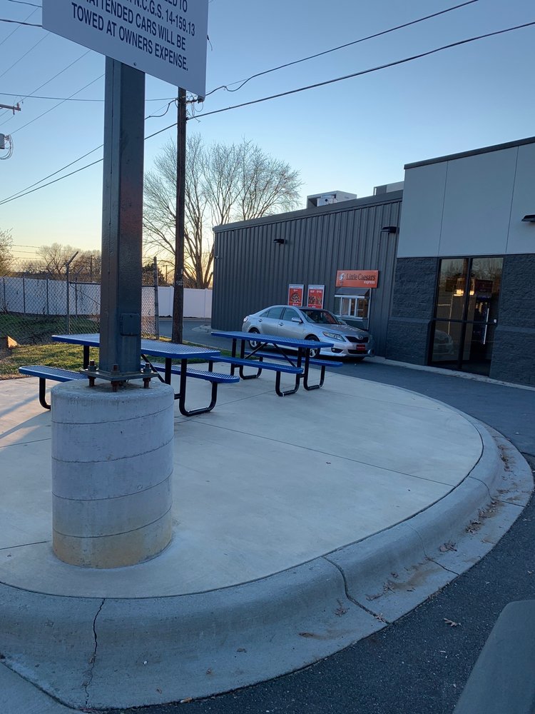 LITTLE CAESARS EXPRESS Updated August 2024 5190 NC90 E, Hiddenite