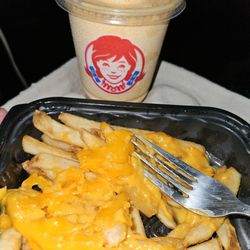 Pumpkin spice frosty / cheese fries