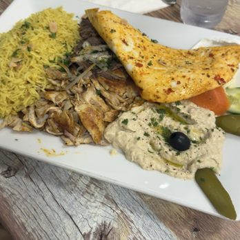 Rawsha Mediterranean Cuisine - Salad Near Me - Orlando, Florida