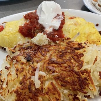 Biscuits Cafe - 5/13/22 - Cafes Near Me - Federal Way, Washington
