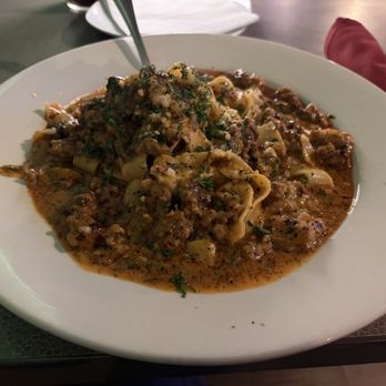 Carmine's - Italian Near Me - East Hartford, Connecticut