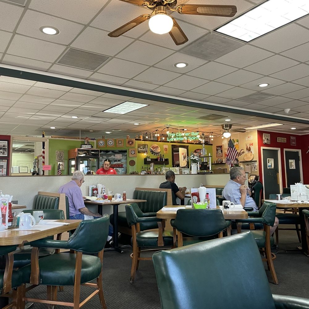Landmark Cafe - Dining Area - Breakfast & Brunch Near Me - Sierra Vista, Arizona Landmark Cafe - Dining Area - Breakfast & Brunch Near Me - Sierra Vista, Arizona