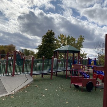 Chinguacousy Park - Swings - Playgrounds Near Me - Brampton, Ontario