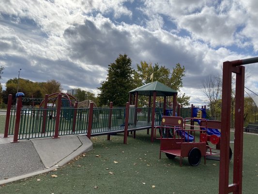 Chinguacousy Park by null