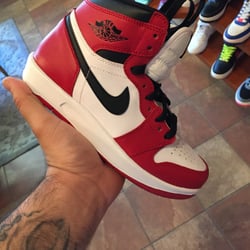 Sneaker Hub